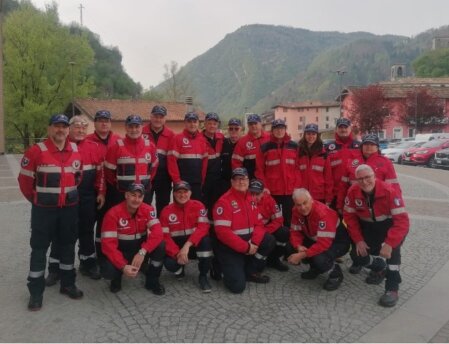 Gruppo soci Volontari ANC gara ciclistica Colnago 2026