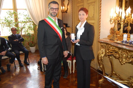 Foto Consegna Onorificenza medaglia Debalini Pietro
